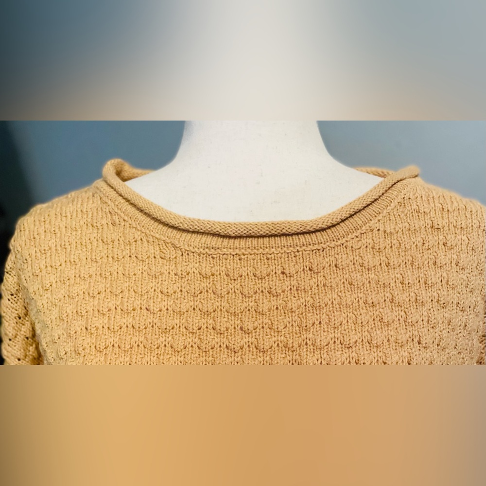 Altar’s State Sweater - Picture 3 of 6